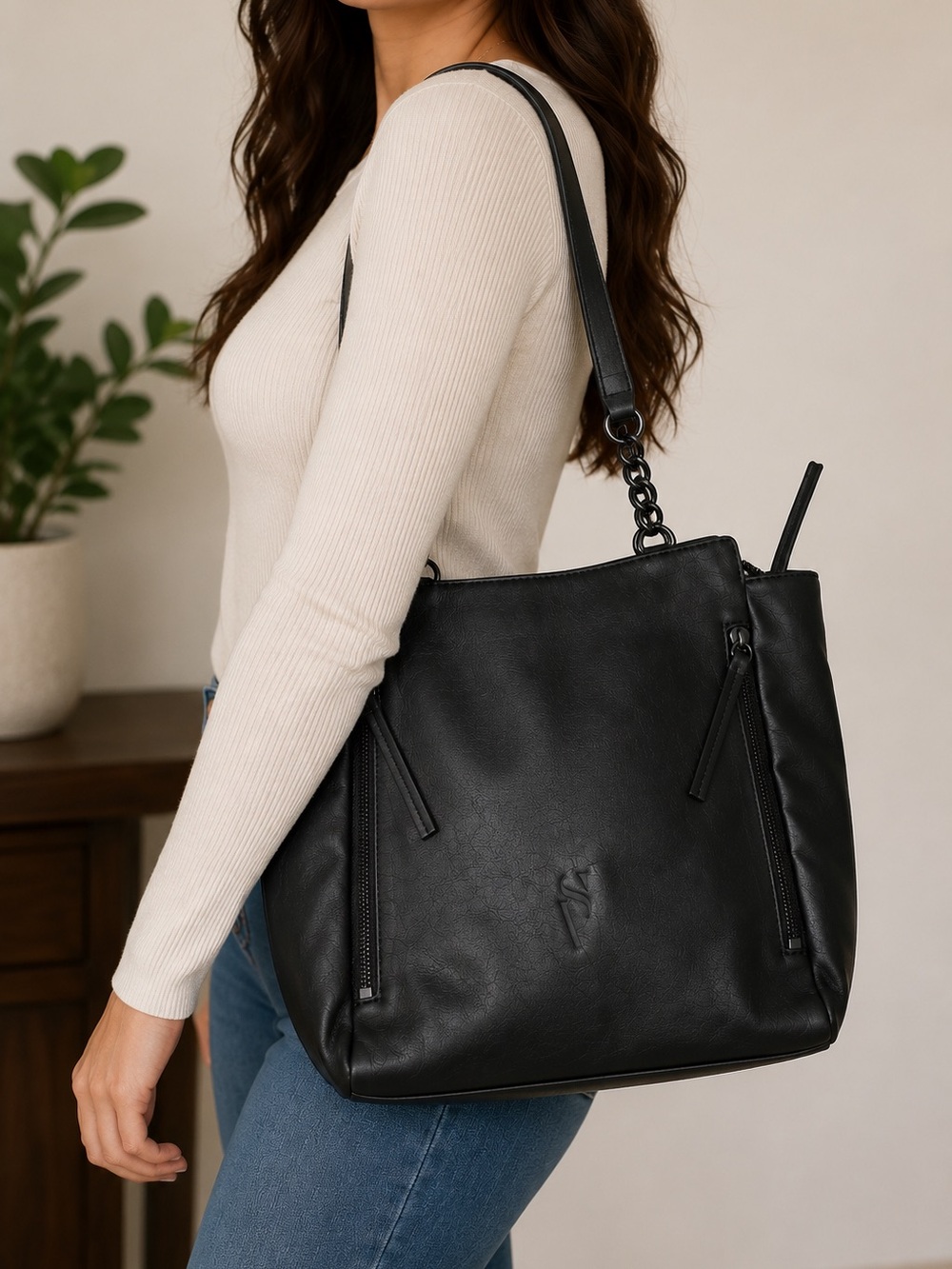 NWOT 🖤 Simply Vera Vera Wang Black Cara Tote Bag